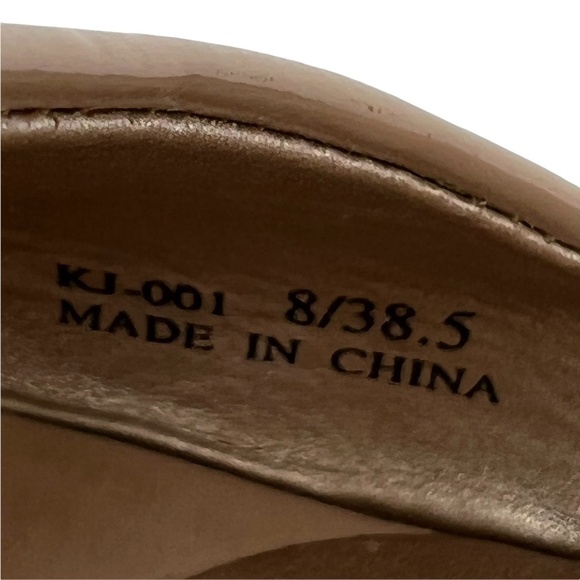 CLaundry Tan Patent Block Heel Platform Sandals Size 8 Women’s - Picture 2 of 7